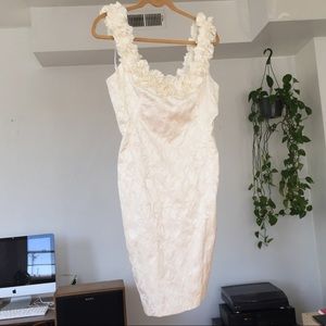 Maggie London Creme Ruffle Strap Party Dress NWT